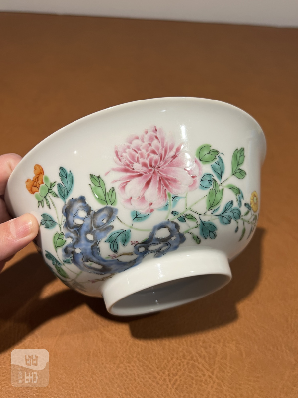 清雍正 粉彩洞石花卉纹碗 - 图6